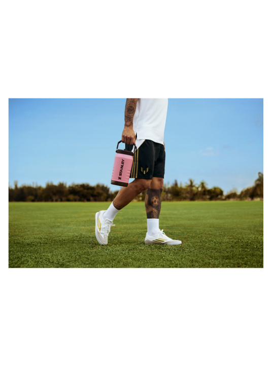 Termo MESSI X STANLEY 1913 Iceflow Flip Straw Jug Termo MESSI X STANLEY 1913 Iceflow Flip Straw Jug