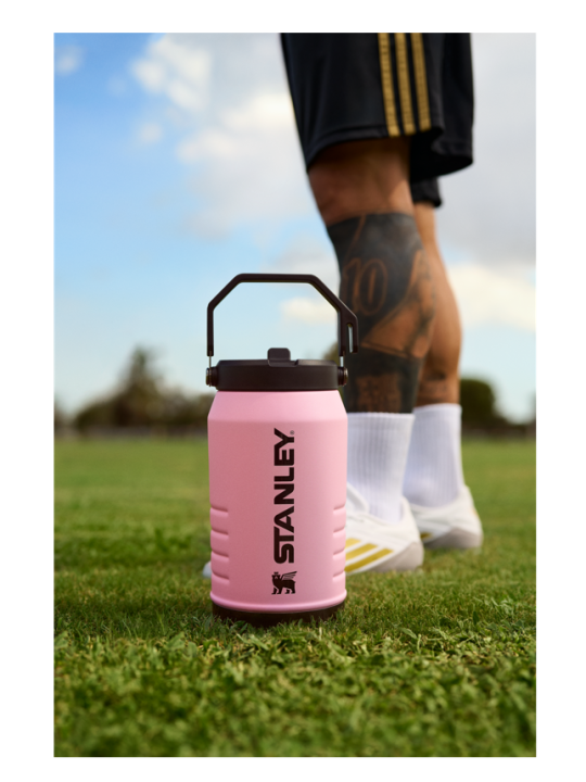 Termo MESSI X STANLEY 1913 Iceflow Flip Straw Jug Termo MESSI X STANLEY 1913 Iceflow Flip Straw Jug